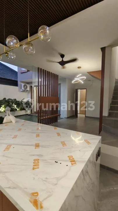 Villa Baru Modern With Pool Area Kuta Selatan Bali - Bali in Bali