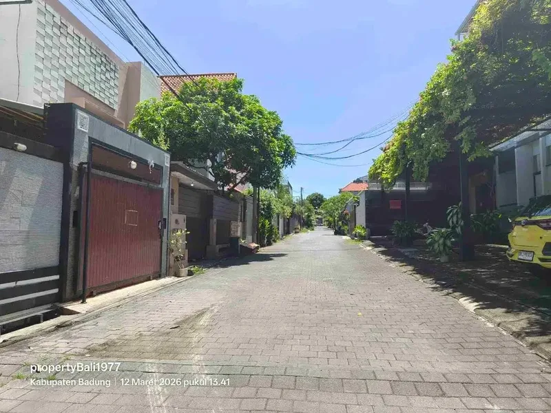 Tanah 240m2 di seminyak Kerobokan Bali - Bali in Bali
