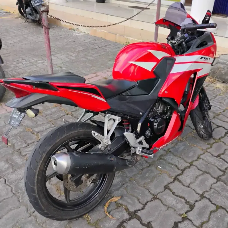 DI JUAL CBR 150 2015 - Vehicles in Bali