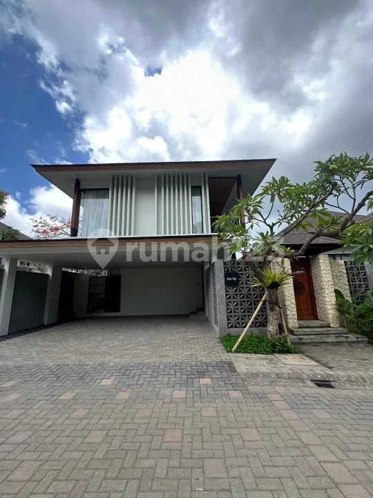 Dijual Villa Mewah Kawasan Elite Jimbaran Bali - Bali in Bali