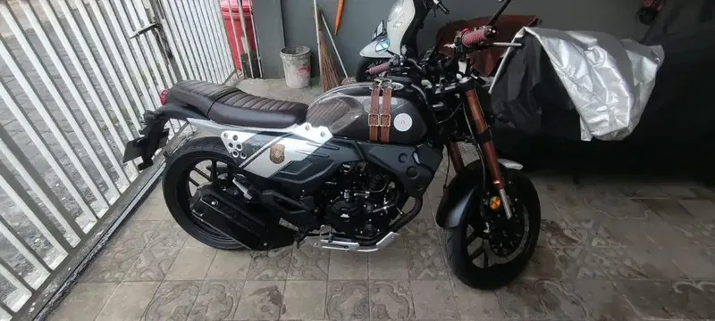 Dijual Motor SM Master 200 , Lokasi Denpasar, Bali - Vehicles in Bali