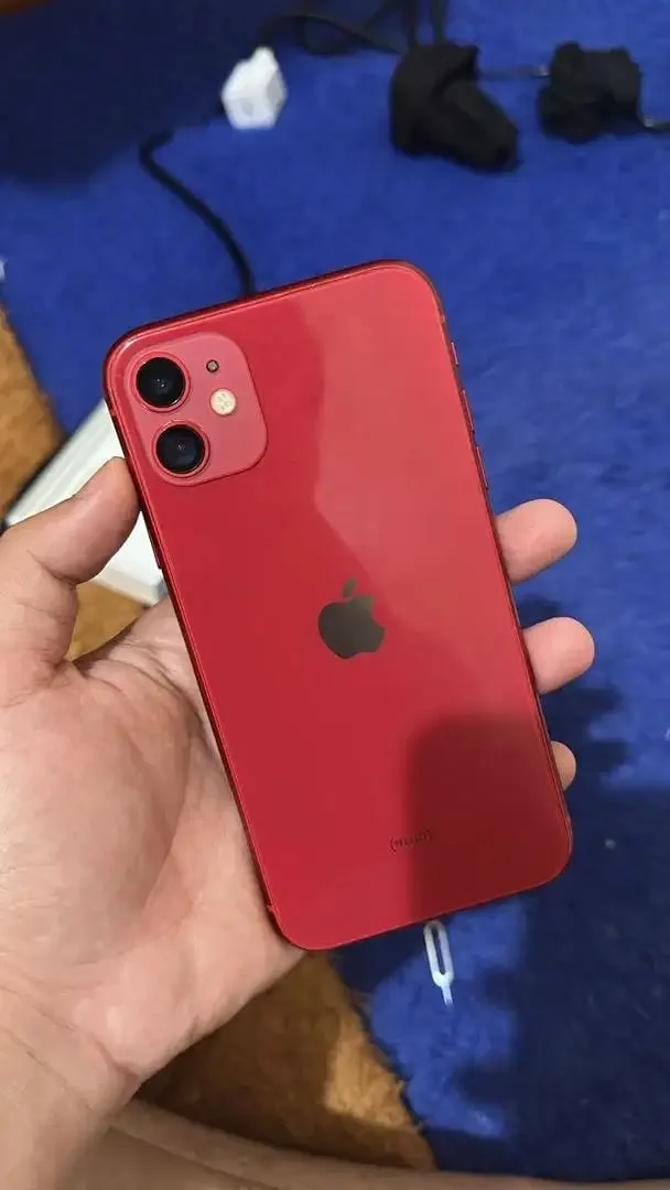 iPhone 11 besik - Bali in Bali