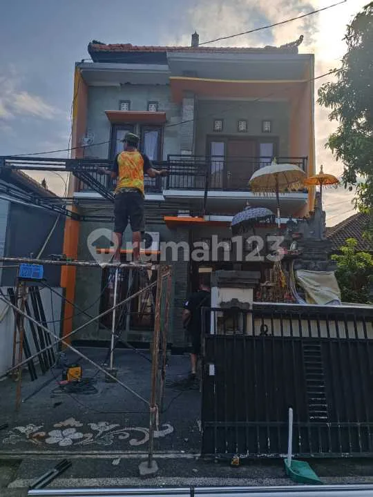 Rumah 4 Kamar Furniture Lokasi Dekat Sanur dan Ubud Siap Huni - Real Estate in Bali