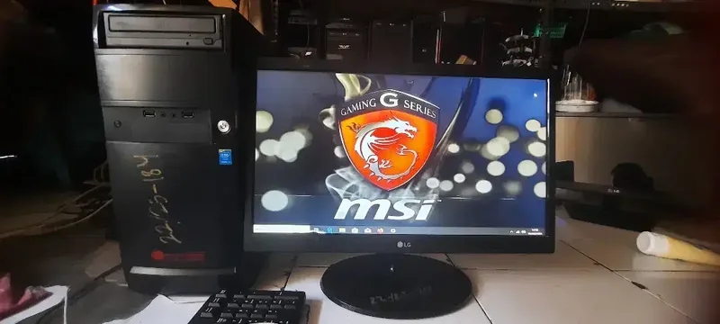 Komputer Gaming Core i5/Ram 8Gb/Hdd 1Tera+Vga 2Gb+Monitor 19 - Electronics in Bali