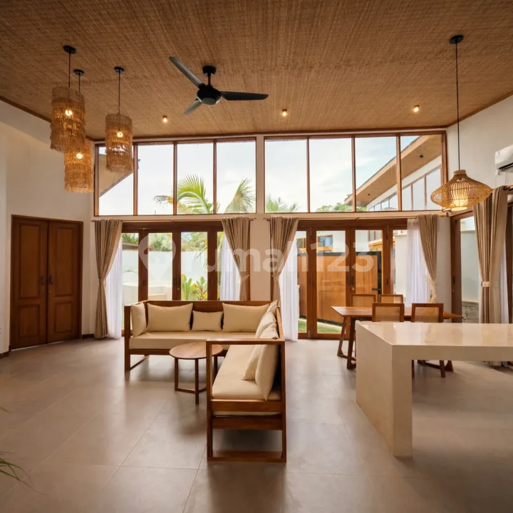 Free 2 Bulan - Sewa Villa Nusa Penida 2Br dengan Private Jacuzzi, 180 Juta/Tahun - Real Estate in Bali