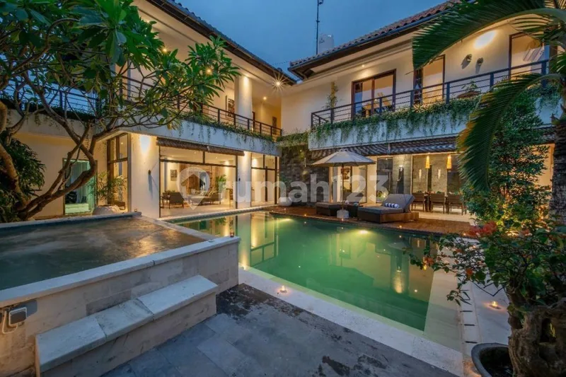 Villa Dijual Lokasi Seminyak - Real Estate in Bali