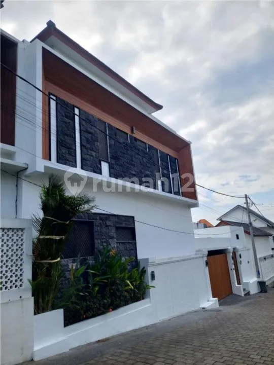 Dijual Villa Mewah Lokasi Strategis di Canggu - Real Estate in Bali