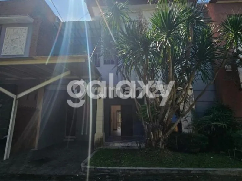 Rumah 2 Lantai di Tukad Balian Renon Denpasar, Bali - Real Estate in Bali