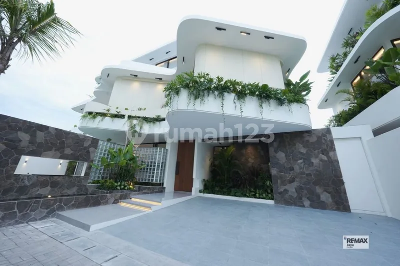 Luxury Fully Furnished House For Rent In Kuta, Badung Area - Bali in Bali