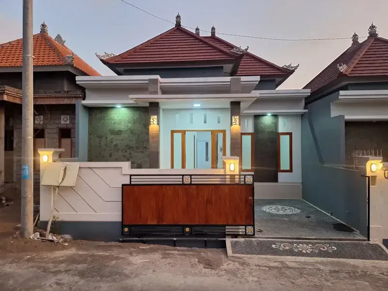 RUMAH BARU 3 KAMAR TIDUR JL. MULAWARMAN ABIANBASE GIANYAR BALI - Bali in Bali
