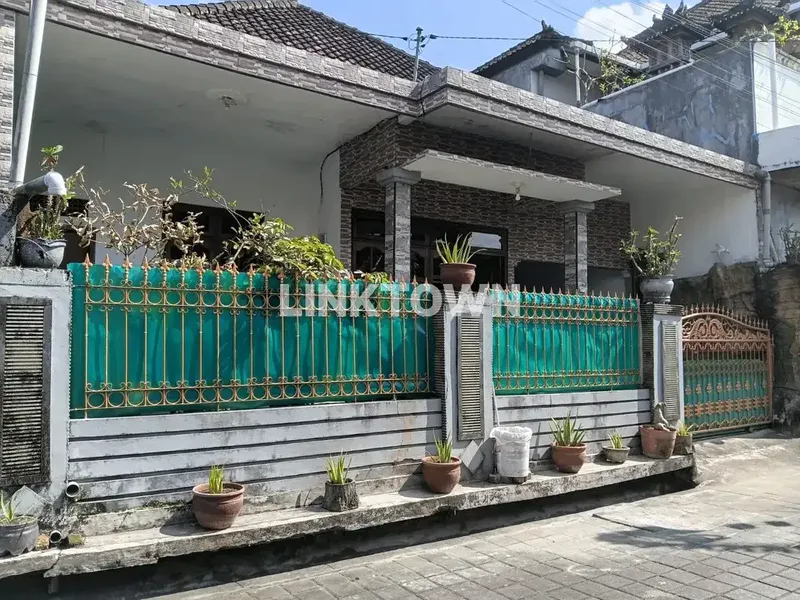 Disewakan Rumah Dengan 4 Kamar Tidur Siap Huni Full Furnish - Real Estate in Bali