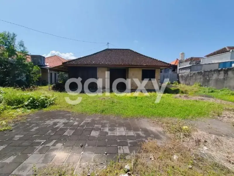 TANAH BONUS BANGUNAN STRATEGIS DI DEWI SARTIKA TUBAN BADUNG, BALI - Real Estate in Bali