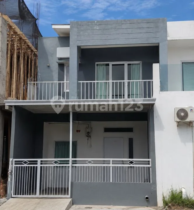 Murah Rumah Lantai 2 SHM di Denpasar Barat - Real Estate in Bali