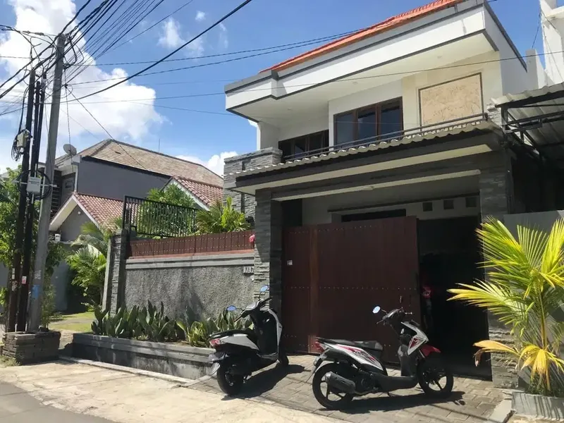 Dijual Rumah Elite Kawasan renon - Real Estate in Bali