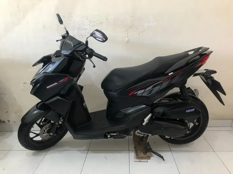 Vario 160 CBS Th.2025 gresss low km 6rb!! - Vehicles in Bali
