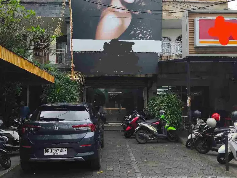 RUKO 3 LANTAI DI PUSAT KOTA DENPASAR RENON - Real Estate in Bali