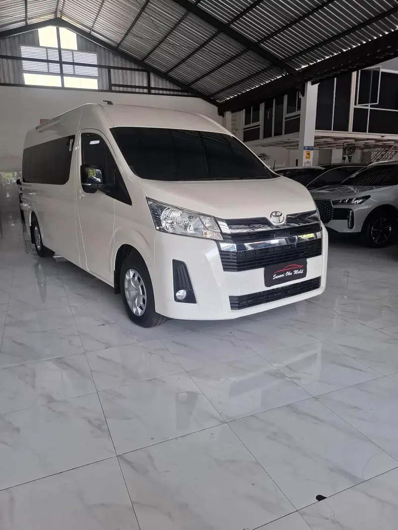 Toyota Hiace PREMIO 2.8 - Vehicles in Bali