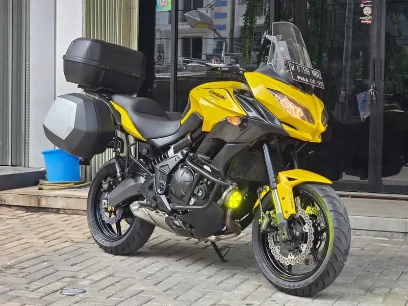 Moge Turing Kawasaki Versys 650 th 2015 Odo 17rb Modif Siap Gas - Bali in Bali