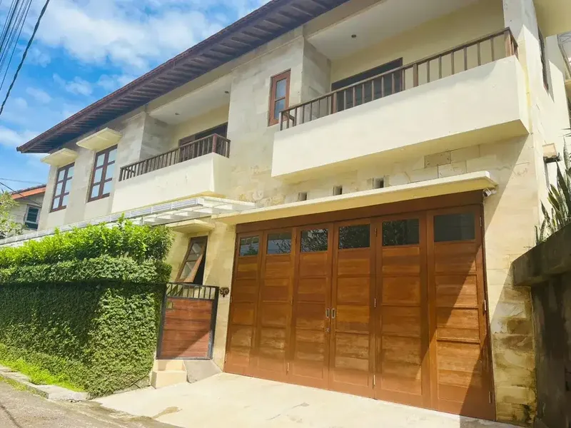 DROP PRICE FOR SALE BEAUTIFUL 4 BEDROOM HOME IN PURI GADING, JIMBARAN - Real Estate in Bali