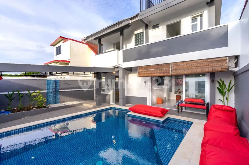 Modern Villa 5 Bedrooms 220M2 Pecatu Graha - Bali in Bali