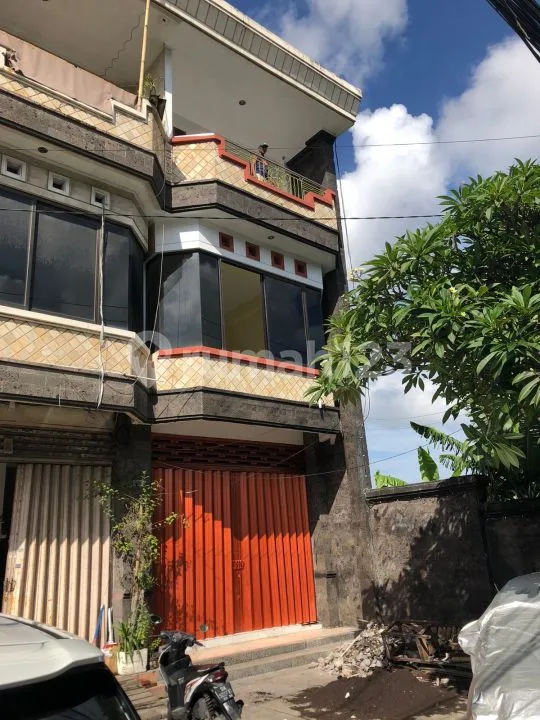 Ruko 3 Lantai Strategis di Jalan Raya Cargo, Denpasar - Bali in Bali