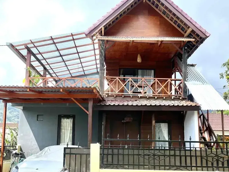 DIJUAL / FREEHOLD : Rumah 4 Bed, View Danau Buyan & Bukit, Bedugul, Tabanan, Bali - Bali in Bali
