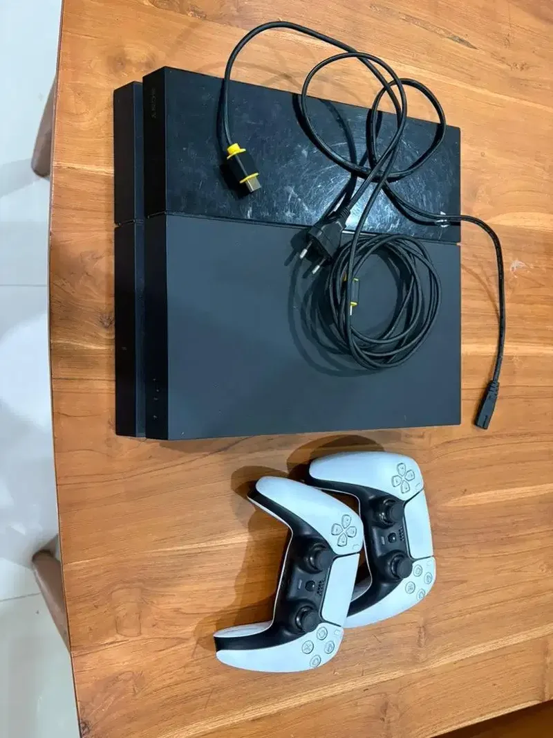 Ps 4 fat 500gb hitam - Electronics in Bali