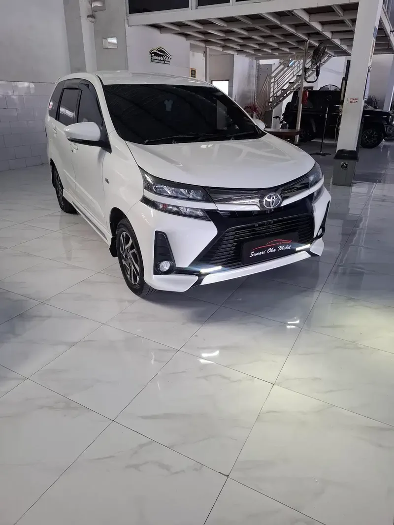 Toyota Avanza Veloz 1.5 - Vehicles in Bali
