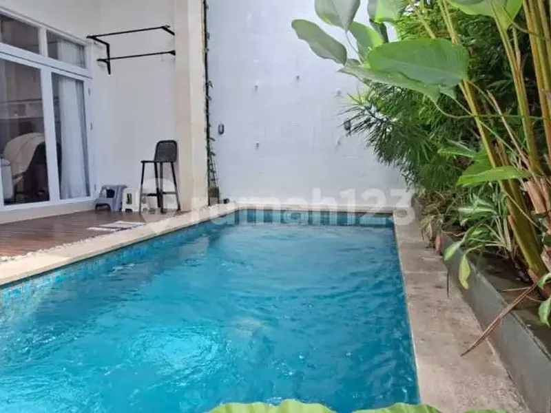 Dijual Villa Modern Minimalis 4 Bedrooms - Bali in Bali