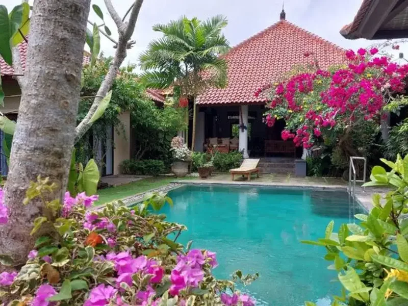 BEAUTIFUL VILLA BUKIT HIJAU JIMBARAN BADUNG - Real Estate in Bali