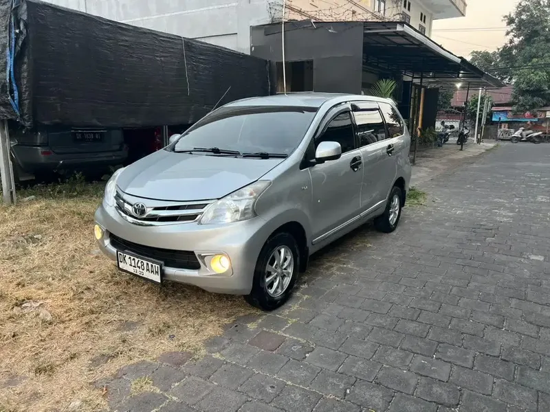 Avanza g 2012 matic - Vehicles in Bali