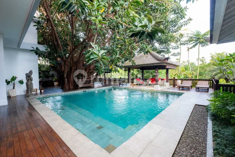 Villa View Taman Luas Dekat Atlas Beach Club & Pantai Berawa - Real Estate in Bali