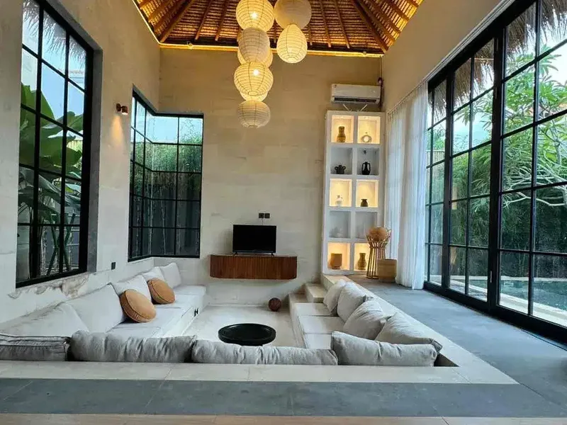 Disewakan villa modern 5-bedrooms di Jimbaran - Real Estate in Bali