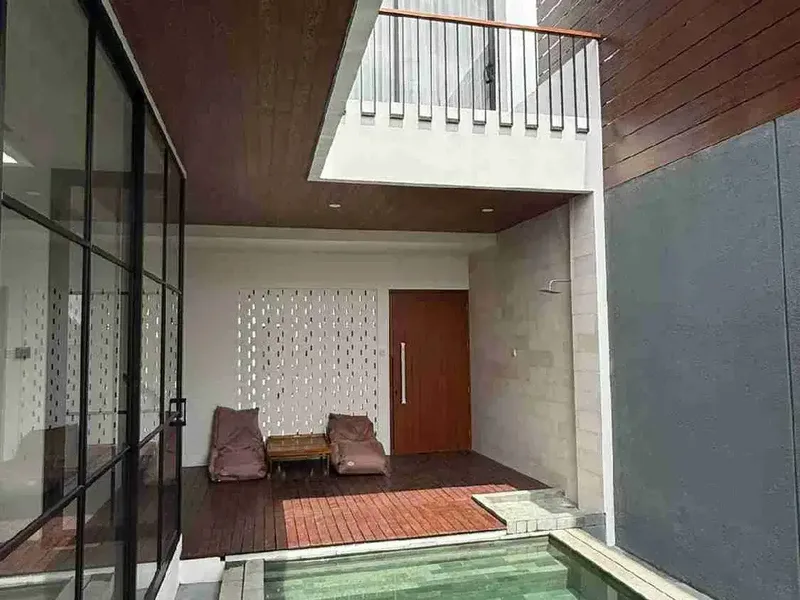 dijual villa baru lantai 2 brawa canggu - Bali in Bali