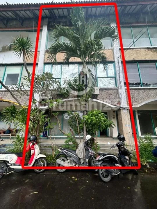 Shophouse In Main Road, Busy Area, Good Access, Only 350 Meters To Lotte Mart, Near To Benoa Harbour, Suitable For Business - Bali in Bali