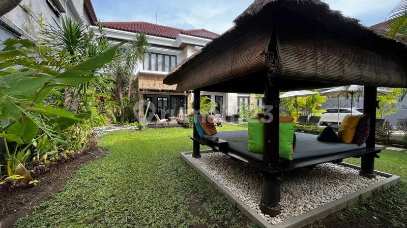 Termurah Villa Ada Kolam Renang Jual Lokasi Kuta - Real Estate in Bali
