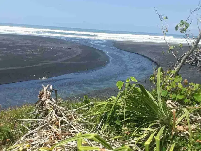 tanah los pantai Tabanan - Bali in Bali
