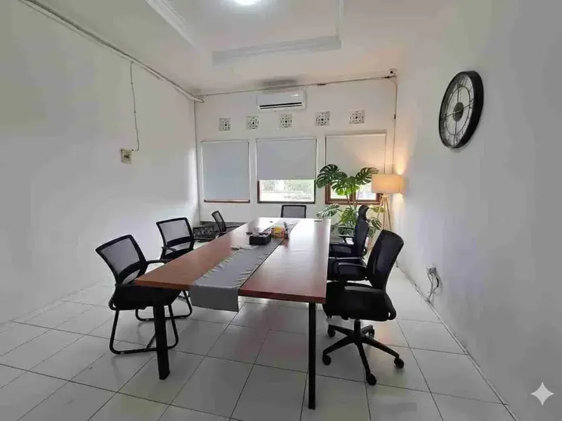 Ruko Sewa 2 Lantài sangat cocok untuk Kantor atau Semua Jenis Usaha - Real Estate in Bali