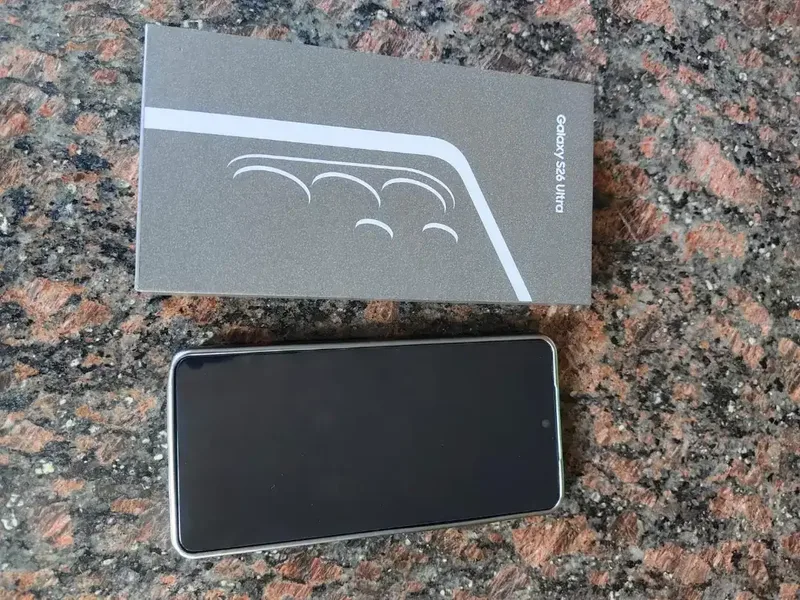 Di jual HP Samsung S26 Ultra 16/ 1 TB murah - Bali in Bali
