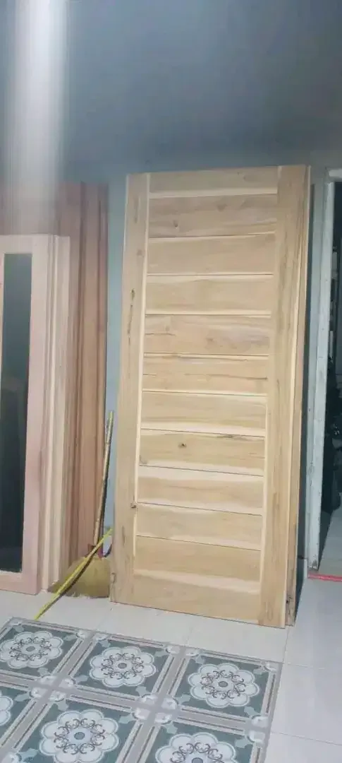 Jual daun pintu bahan kayu mahoni dan jati - Home & Garden in Bali