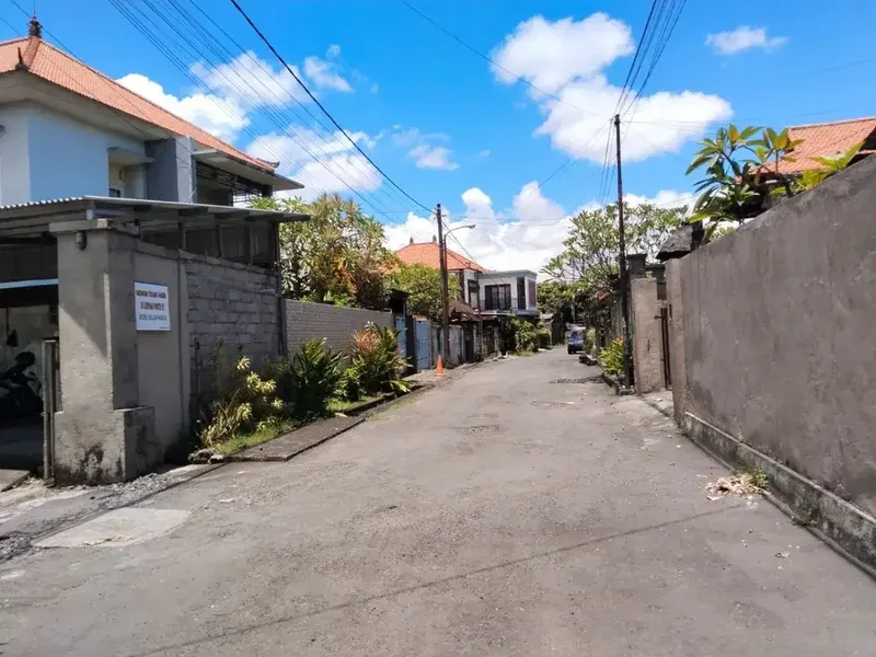 Dijual Tanah Komersil Lingkungan Ramai dan Strategis Cocok Dibuat Kos atau Tempat Komersil Lainnya - Real Estate in Bali