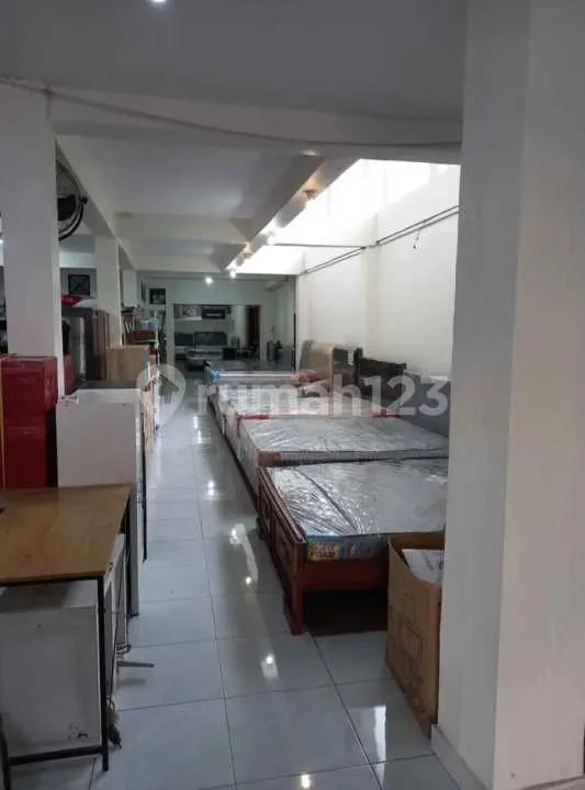 Ruko Strategis di Jalan Imam Bonjol - Bali in Bali