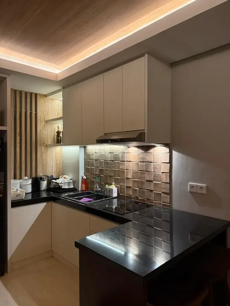 FOR SALE APARTEMENT BEACHWALK RESIDENCE FURNISHED 2 BR DI KUTA - Real Estate in Bali