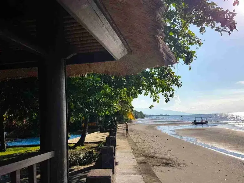 Dijual Di Bawah Harga Pasar Villa Seririt Buleleng Singaraja Pinggir Pantai - Real Estate in Bali