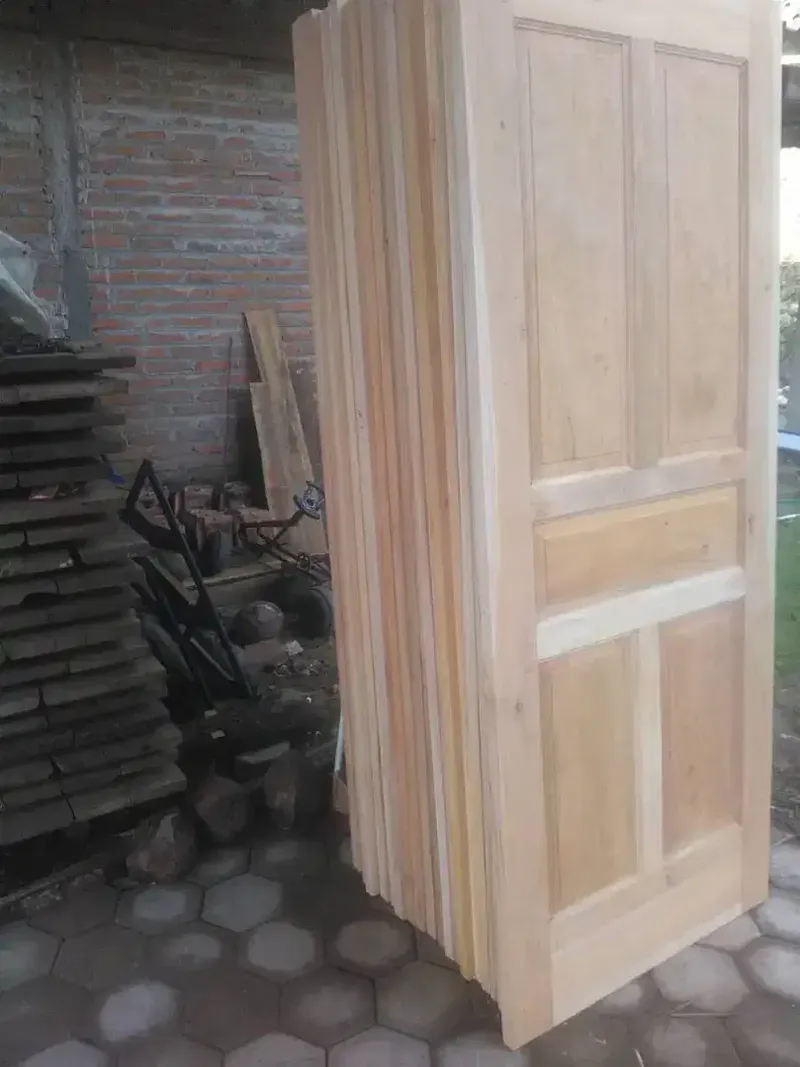 Jual daun pintu bahan kayu mahoni dan jati - Home & Garden in Bali