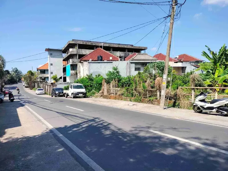 TANAH COCOK UNTUK GUDANG DAN USAHA 
DI JUAL TANAH POSISI JALAN UTAMA PENAMPARAN GATSU BARAT DENPASAR - Real Estate in Bali