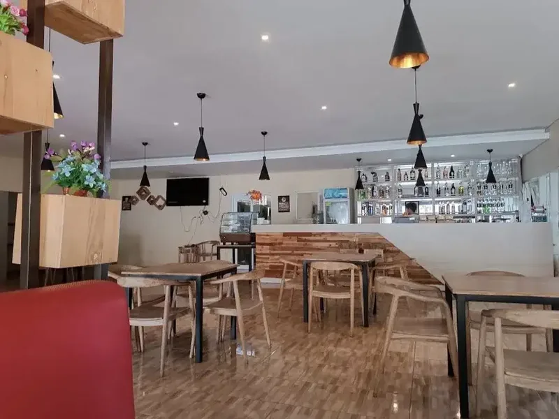 Disewakan Ex Cafe Dekat ke Air Port di Raya Kuta, Bali - Real Estate in Bali