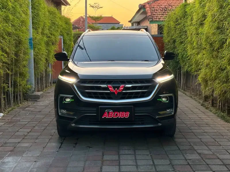 WULING ALMAZ T LUX TURBO 7 SEATER 2019 - Vehicles in Bali