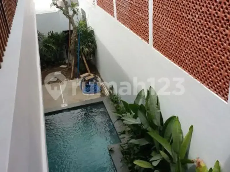 Exclusive 4-Bedroom Brand New Villa In Bumbak Umalas Canggu Bali - Real Estate in Bali