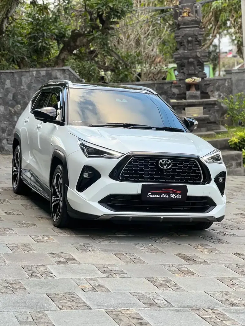 Yaris Cross GR Hybrid 2023 Asli Bali Low KM 11rb - Vehicles in Bali